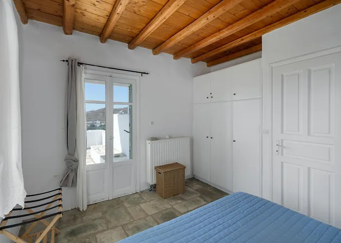 Oneiro Serifos House