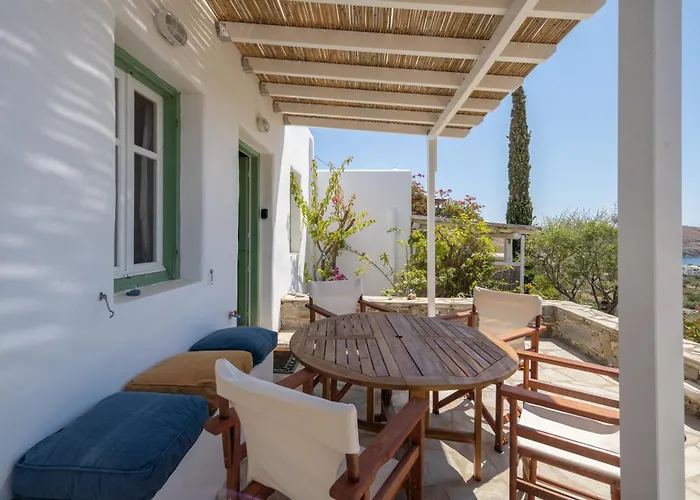 Oneiro Serifos House